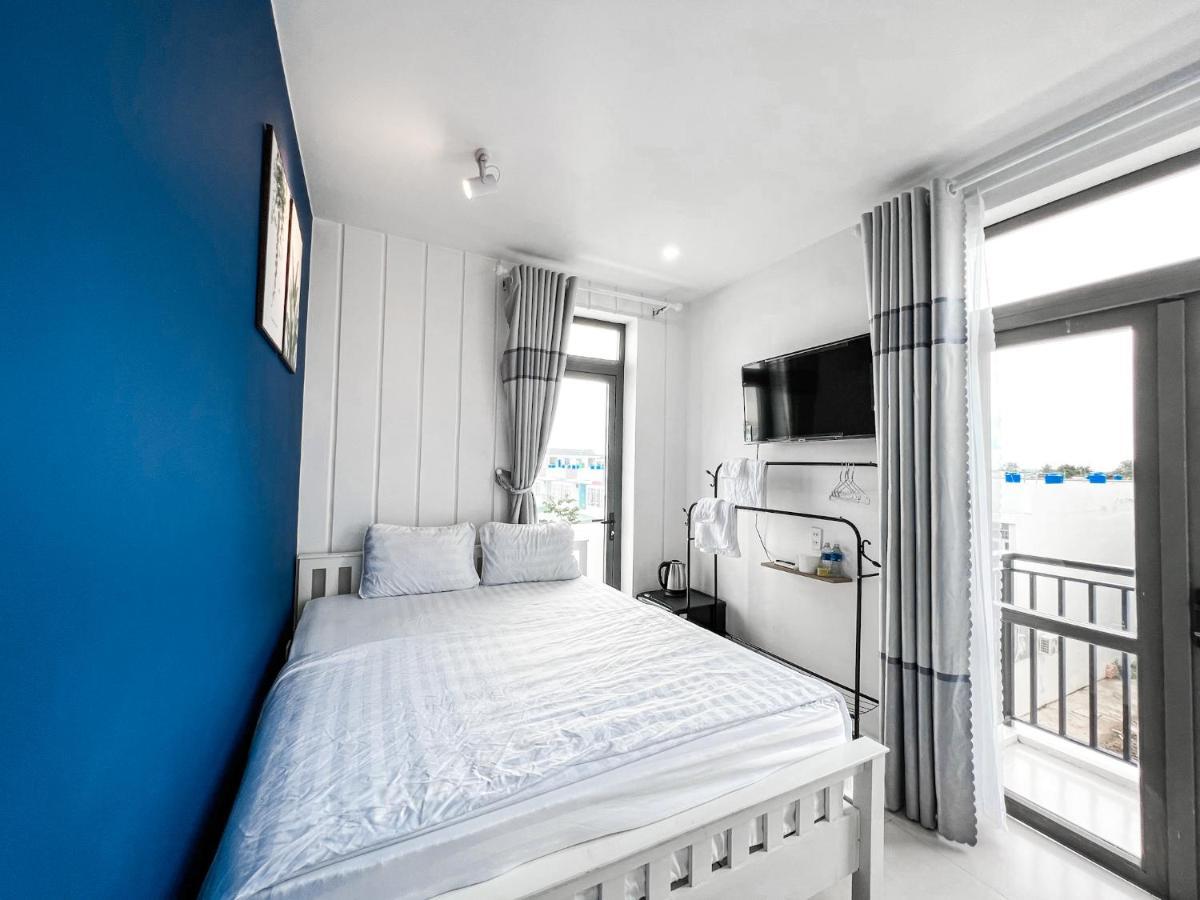 Hotel New *