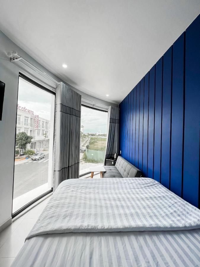 Hotel New *